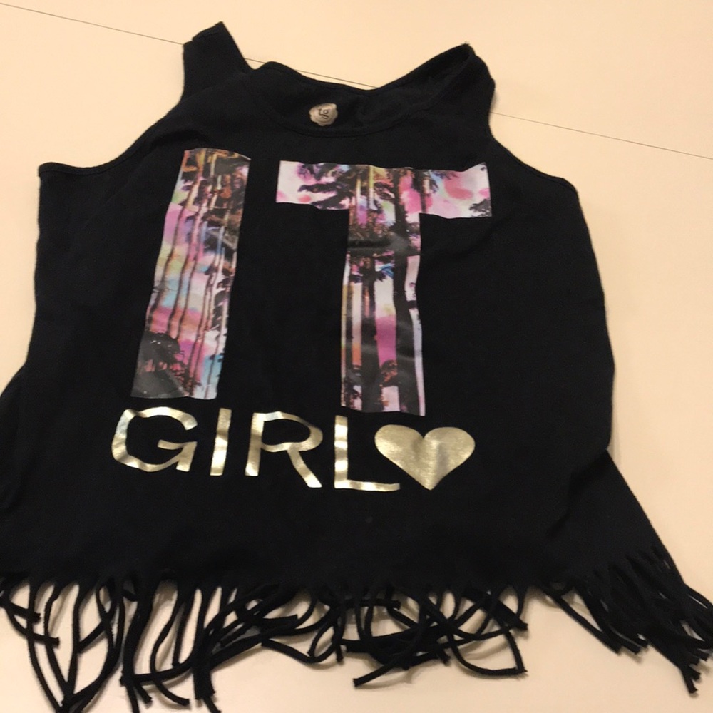 Cute trendy shirt
